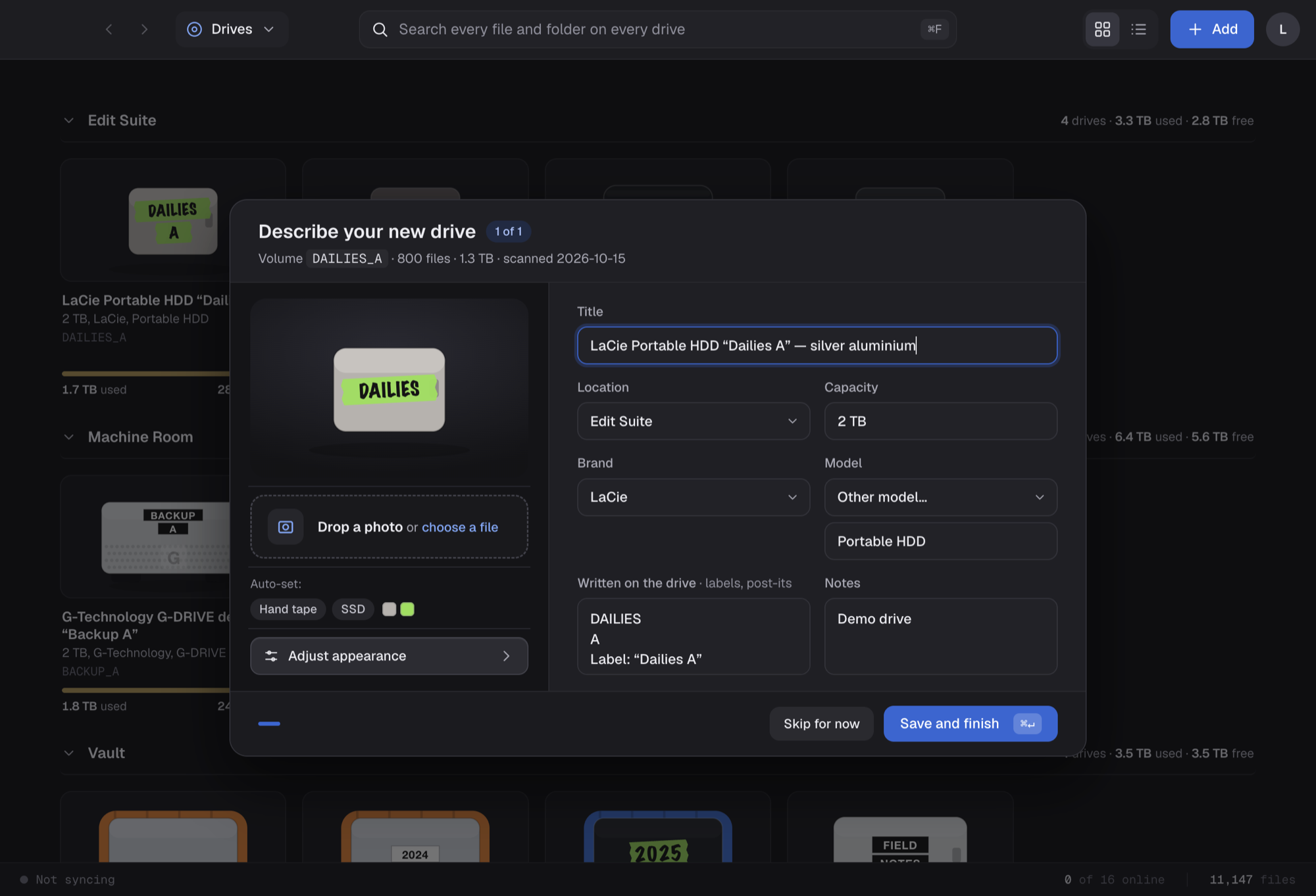 Describe your new drive dialog with a live icon preview and a drop box for a photo of the drive